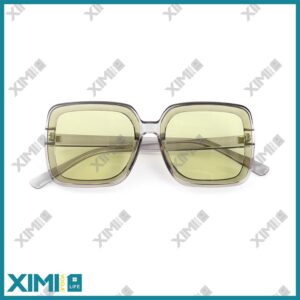 Square Frame Fashionable Translucent Sunglasses(Green)