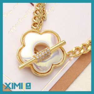 Artificial Shell Flower Necklace